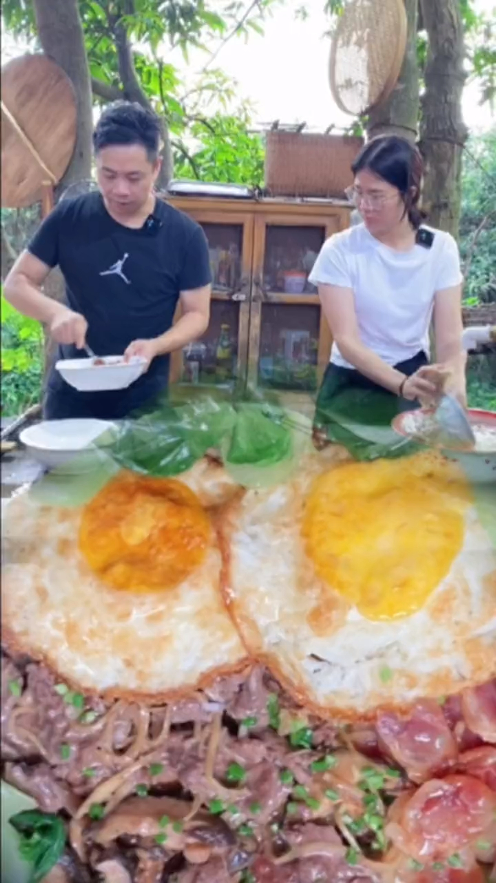 老公做的牛肉腊味煲仔饭,朴素的食材,温暖的味道