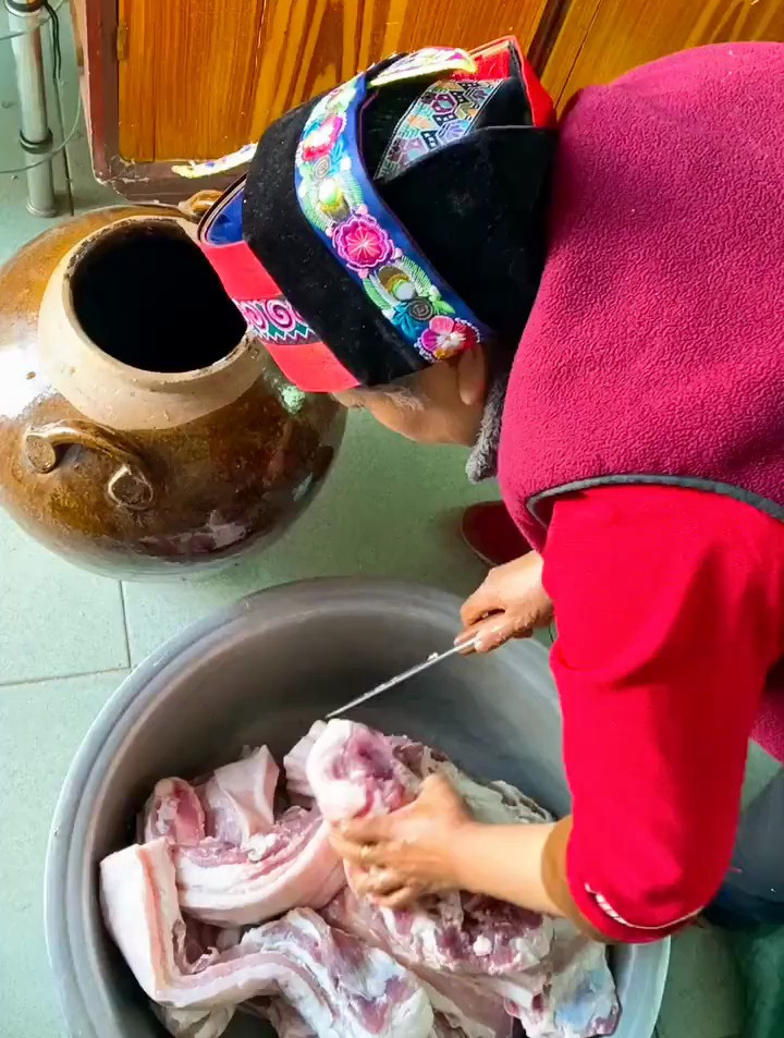 挂腌肉也是技术活哦