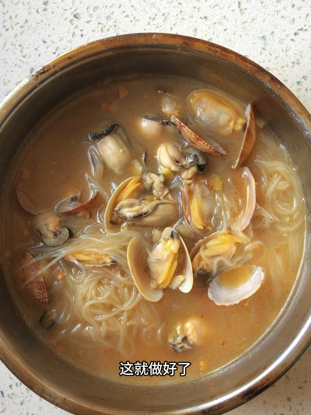 生蚝怎么做好吃,分享一道生蚝花甲煮粉丝