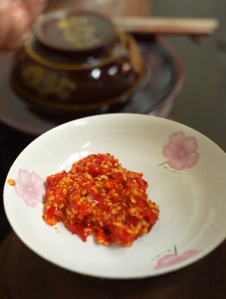 正好家里有些鸡杂,弄个鸡杂拌面给娃儿们吃,酸酸辣辣的又开胃