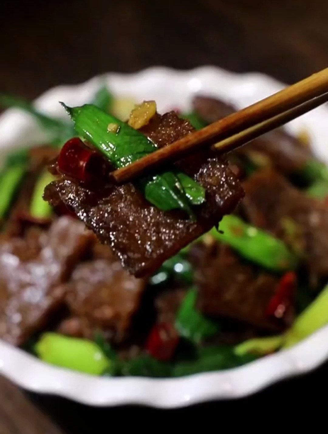 河南特色美食炒焖子,好吃不腻,q弹爽滑,全家都喜欢