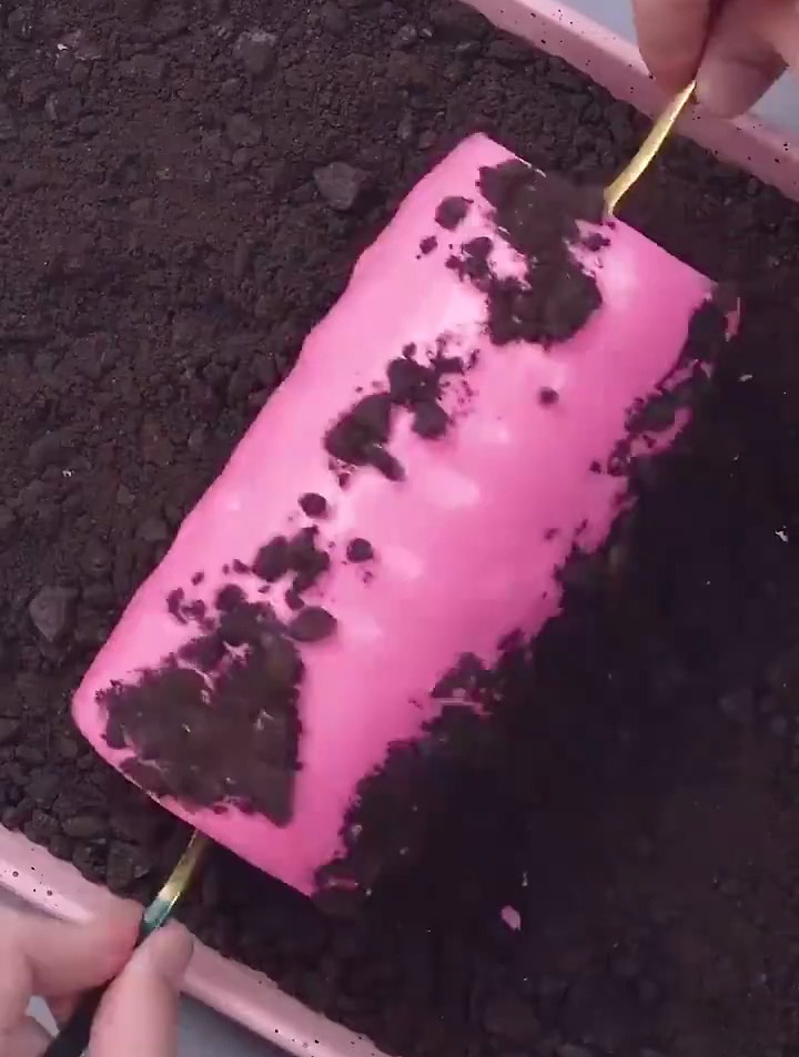 粉红奥利奥巧克力蛋糕创意