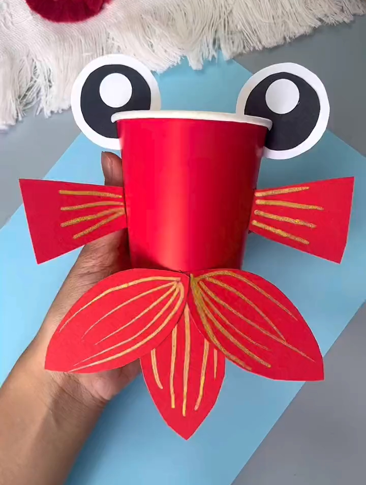 用一次性杯子做中秋鲤鱼灯笼,简单又有创意