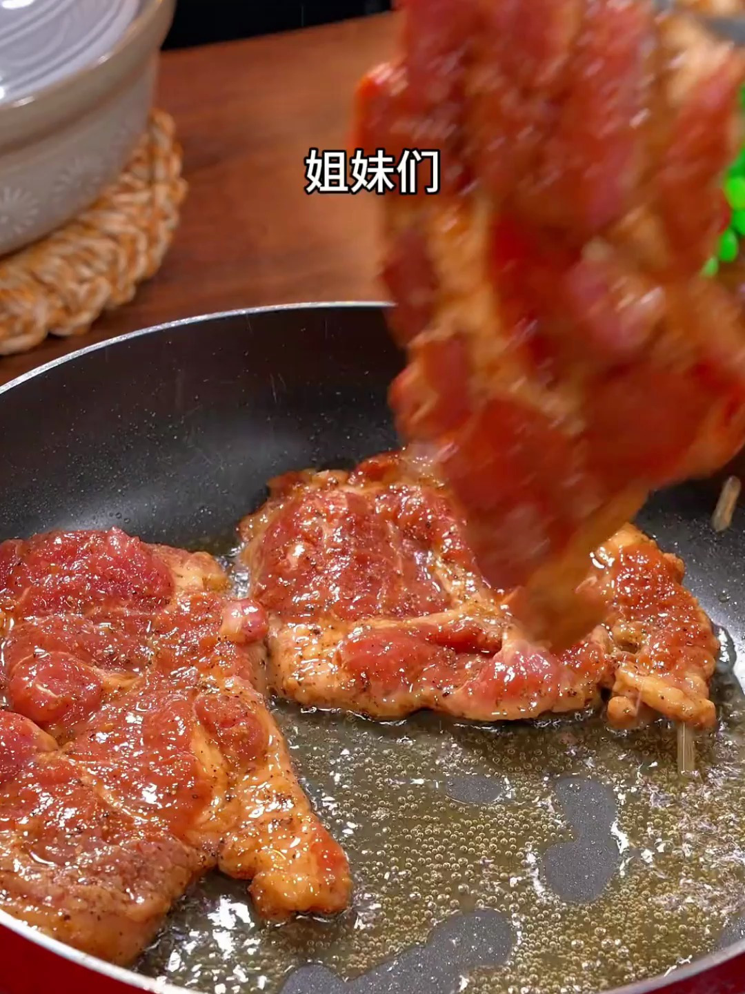 猪肉买回家不要再炒了,学我这样做黑椒猪扒,鲜嫩多汁!