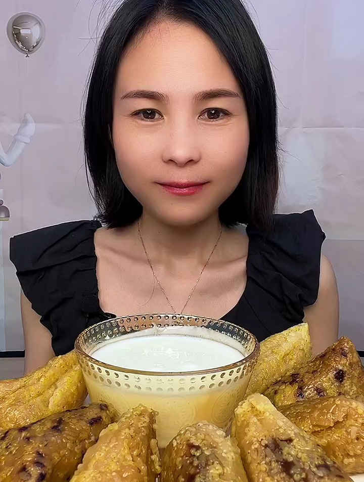 大黄米粽子,每个100克