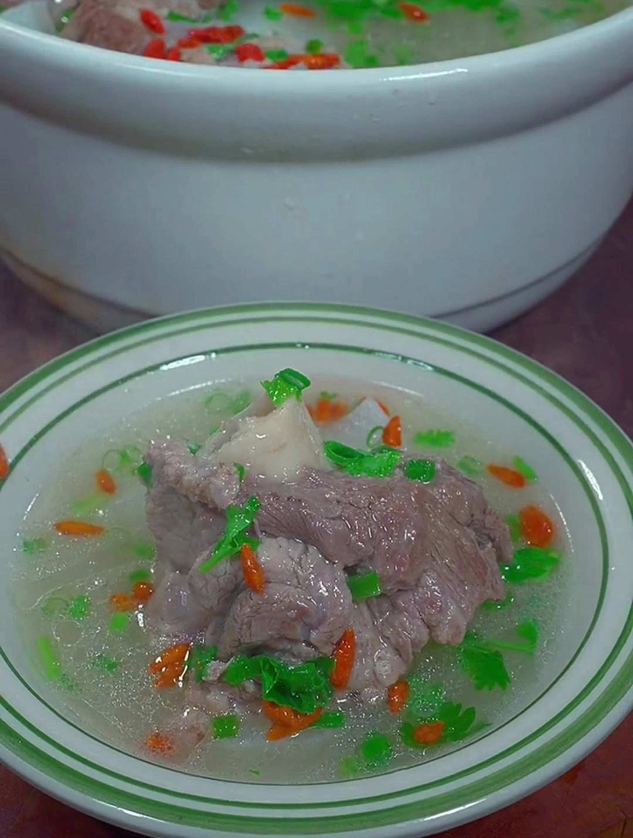 萝卜骨头汤的家常做法