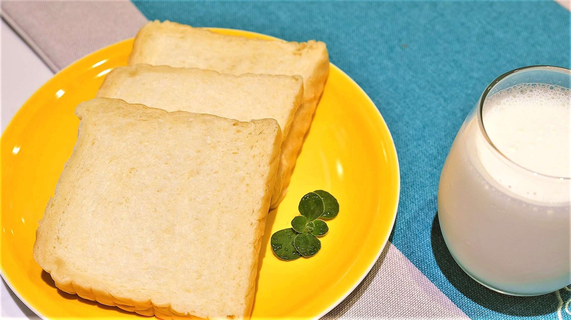 放了2天还特别柔软的,生吐司,细腻又拉丝,简直好吃到犯规