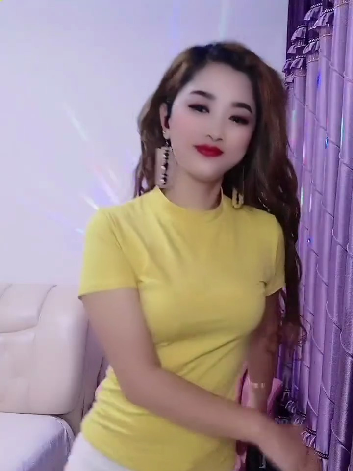 陕北二妹子爱跳舞的精彩视频
