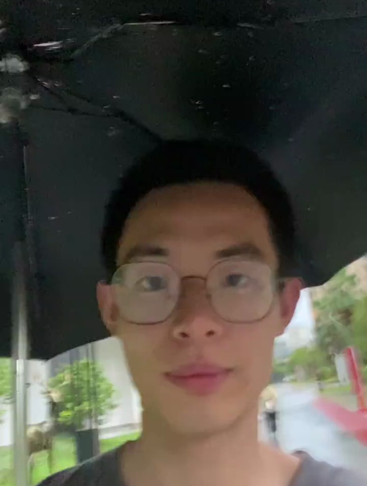 是哪个傻子在高铁上买饭,大学生