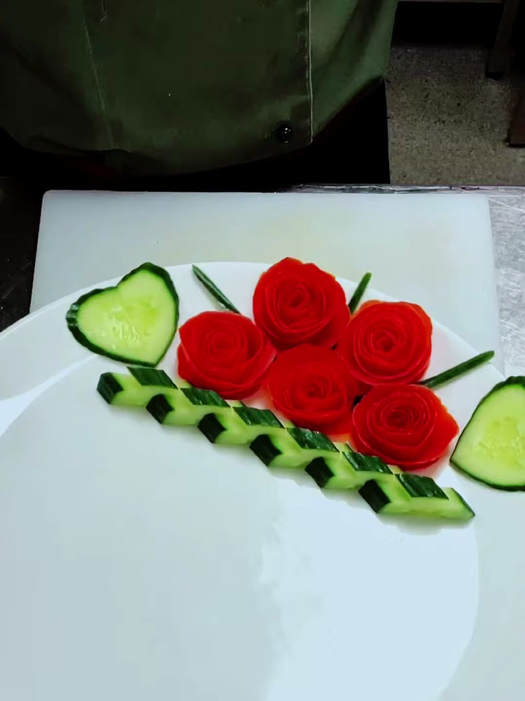 蔬菜花样切法 果蔬造型 摆盘技巧