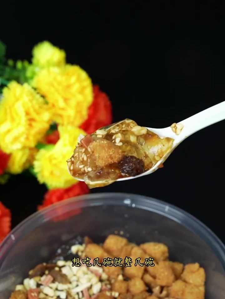 糍粑冰粉的制作过程来了,详细到从做小糍粑到手搓冰粉