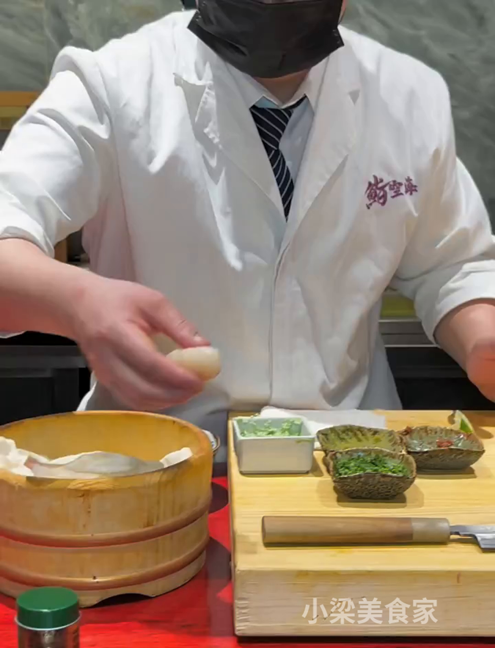 俩哥们儿花不到八百块,魔都上海能吃到啥档次的寿司大餐?