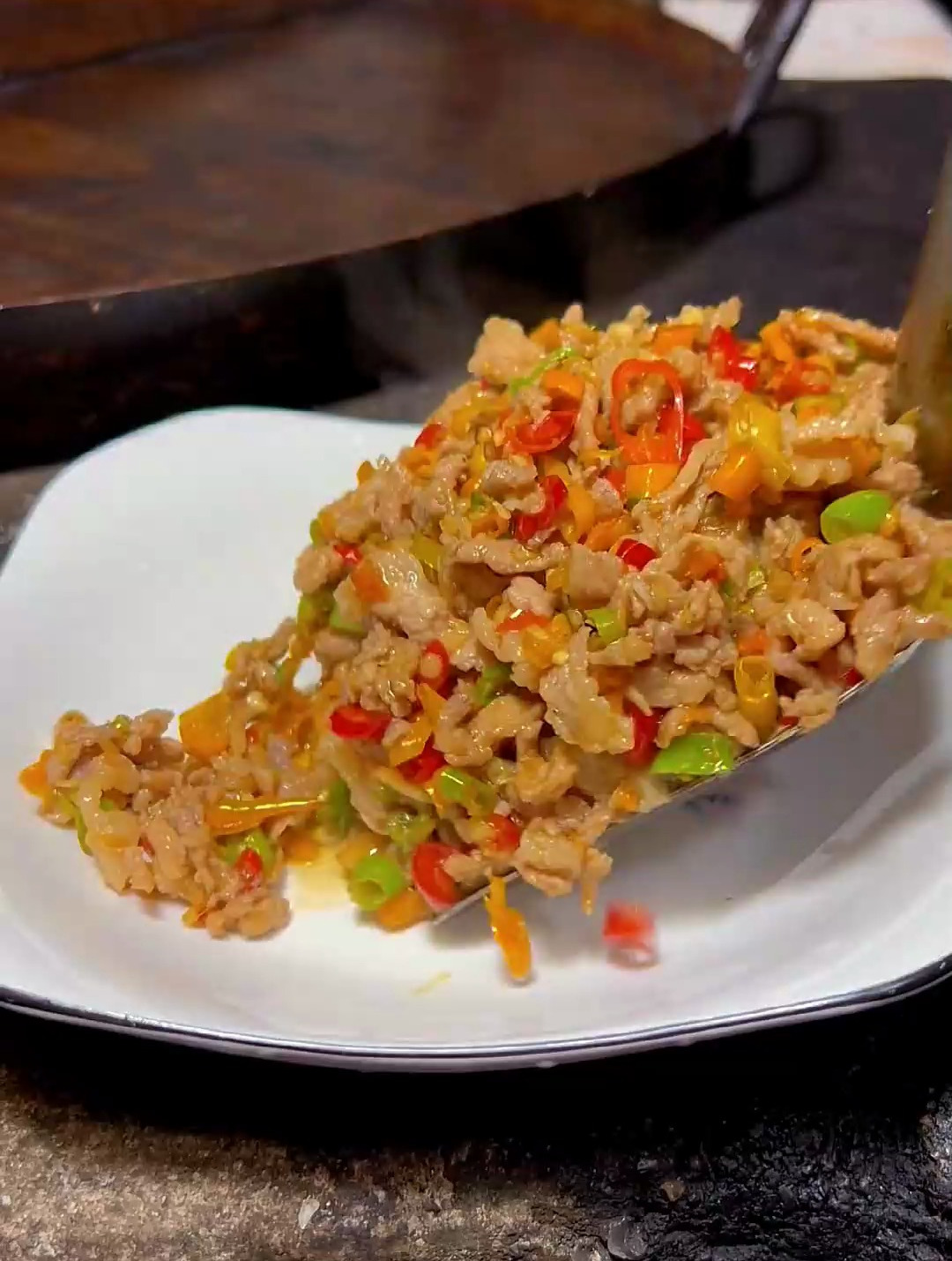 瘦肉这样炒,比牛肉还好吃