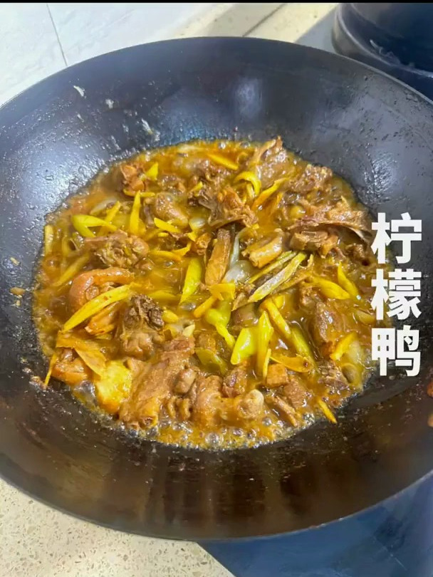 广西经典名菜柠檬鸭,应该是鸭肉做法中天花板