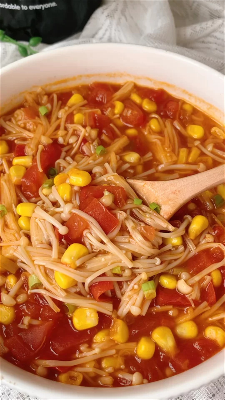 番茄金针菇玉米浓汤,低脂低卡