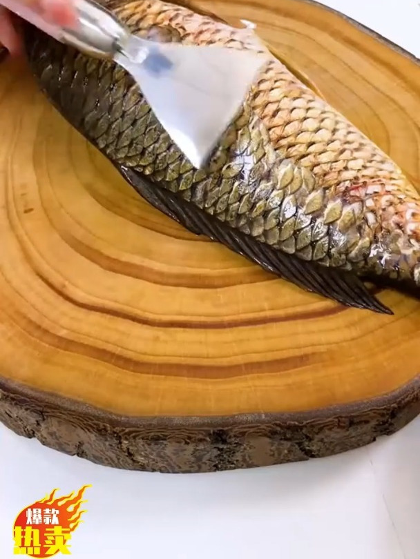 家里孩子就爱吃鱼,有了这个刮鱼鳞刀,刮鳞去腮特别方便!