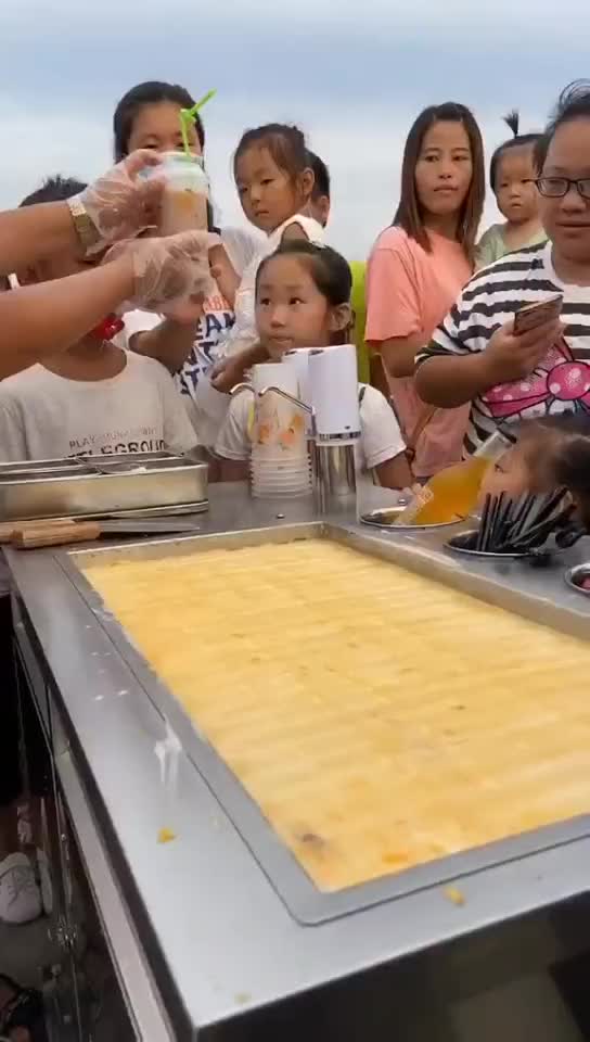 不需加盟费网红炒酸奶机 夜市摆摊冰淇淋卷炒酸奶
