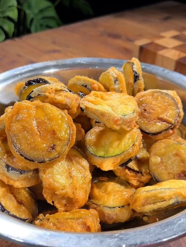焦香酥脆的干炸茄盒