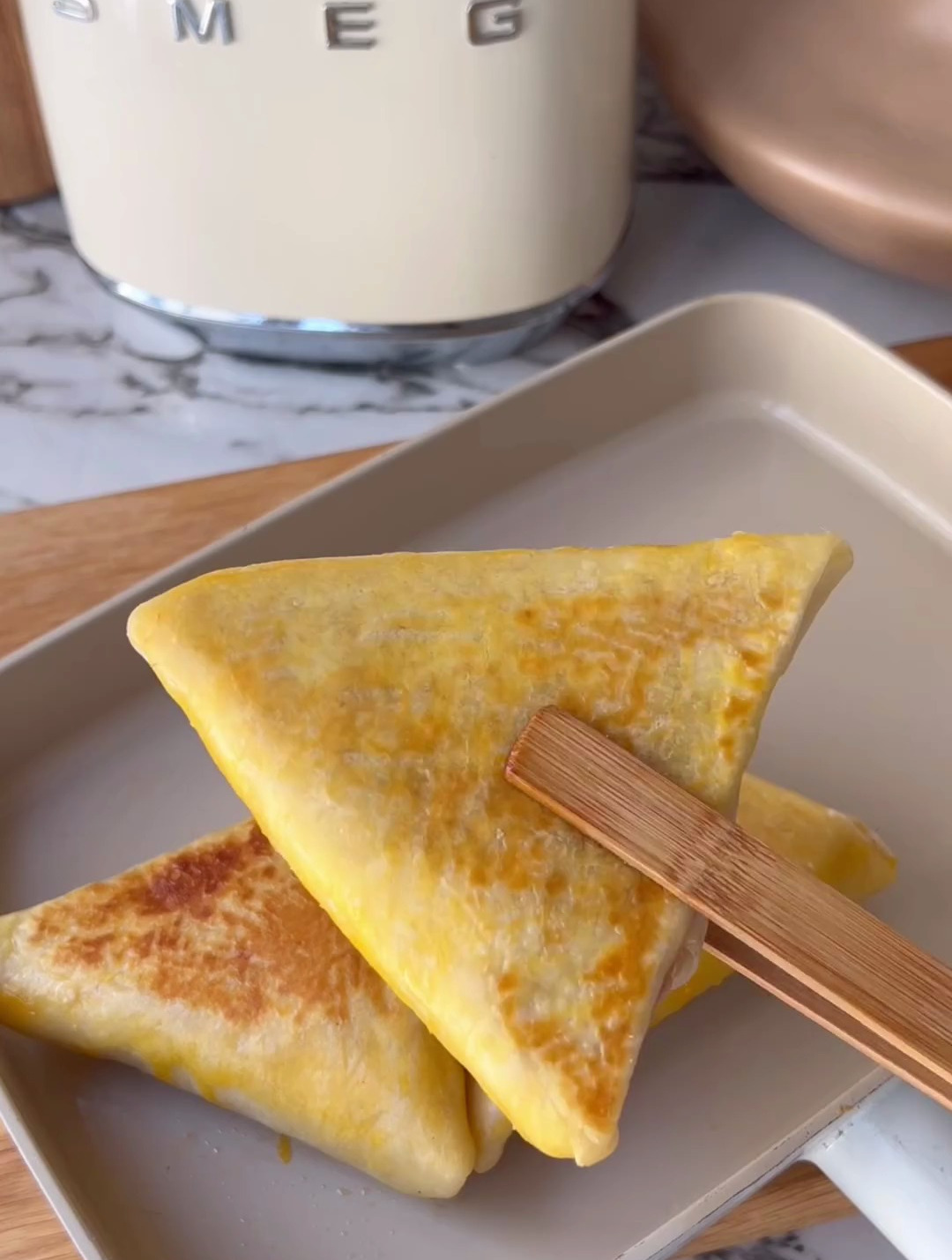 美味小食——吞拿鱼香煎玉米饼