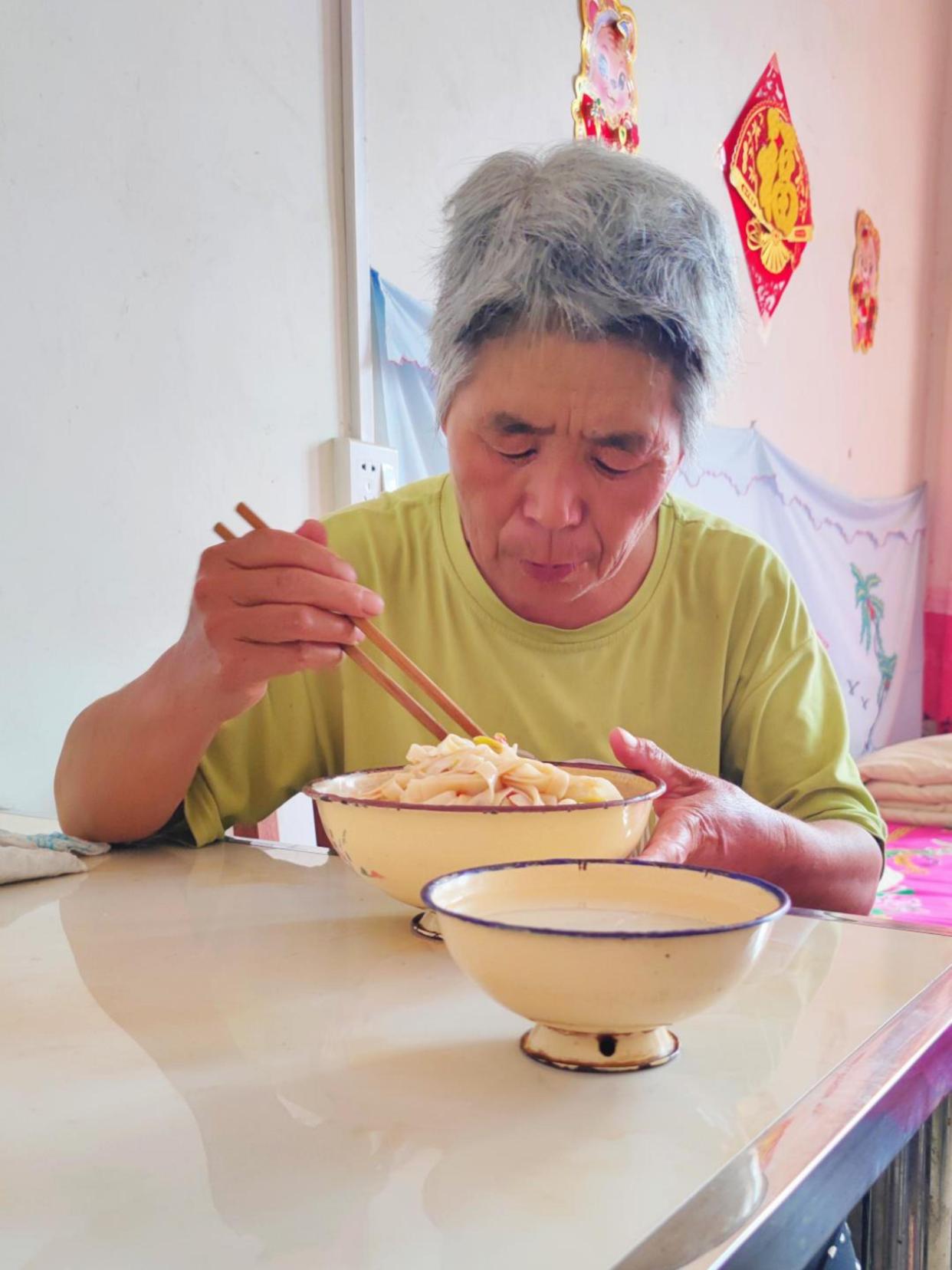 鸡蛋西红柿豆角捞面条
