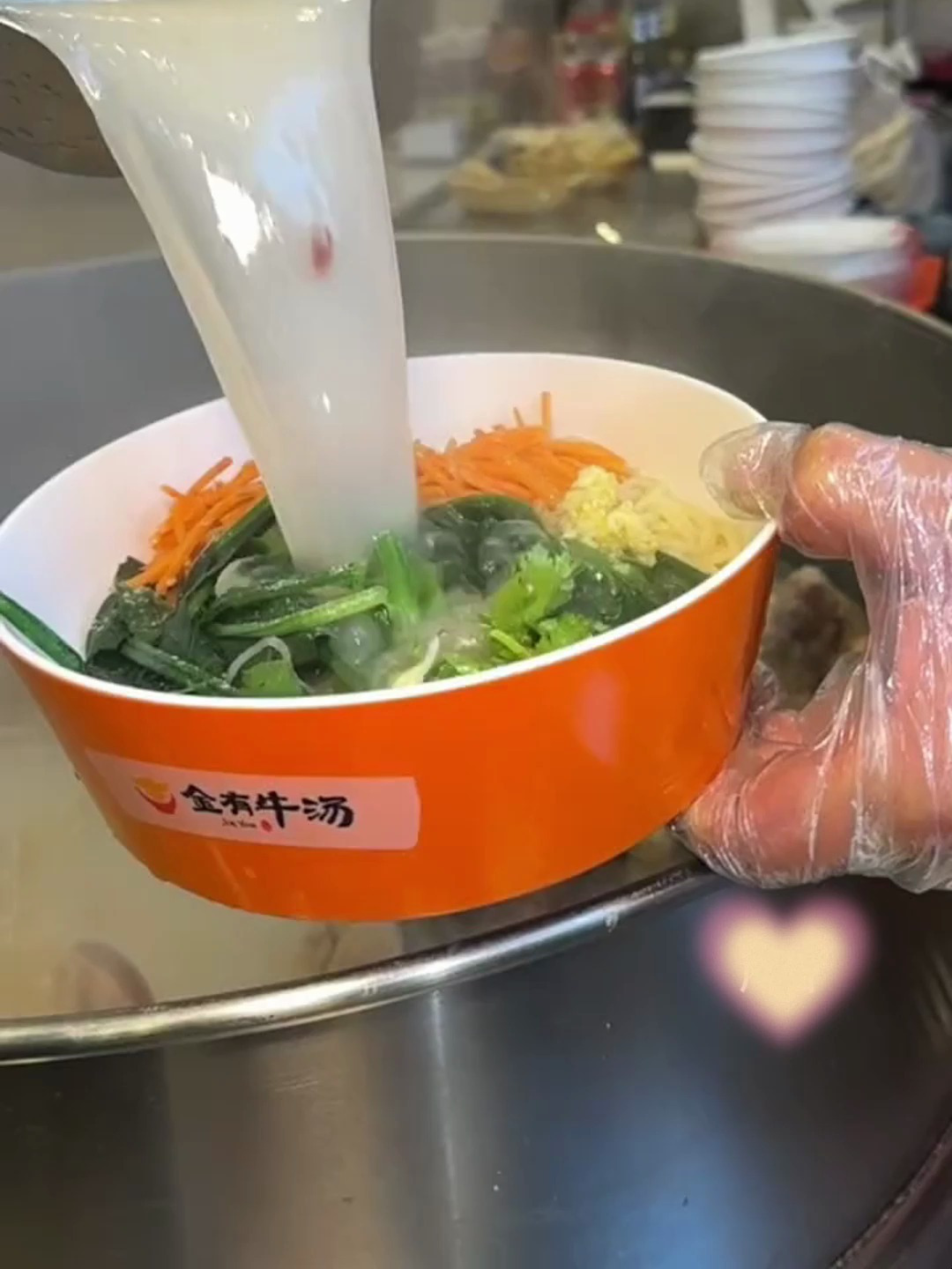 6块钱的骨汤面原汁原味