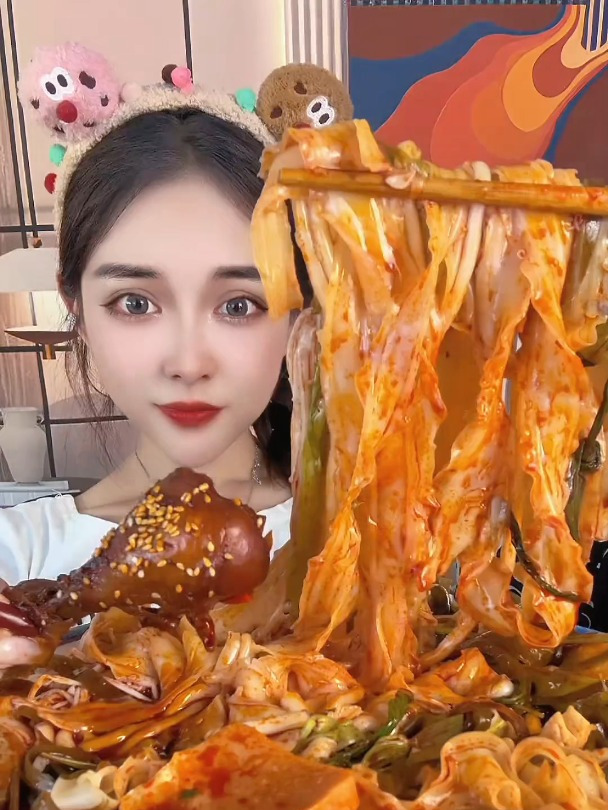 既有土豆粉还有刀削面