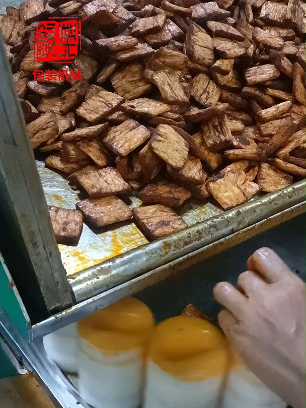 给袋式真空包装机 植物肉 豆干 鸡爪 卤蛋 辣条预制袋食品包装机