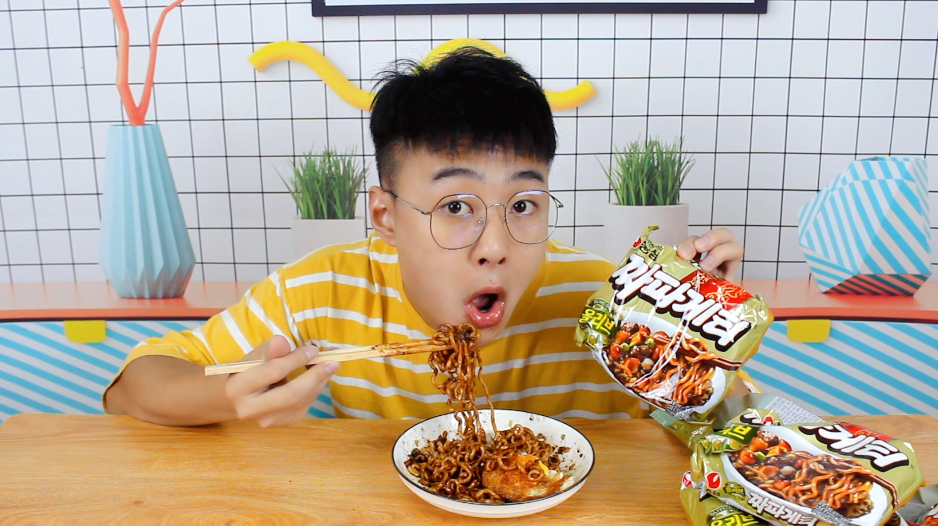 试吃韩国农心炸酱面,荒岛大叔为了吃上这么一碗面,真的太励志了