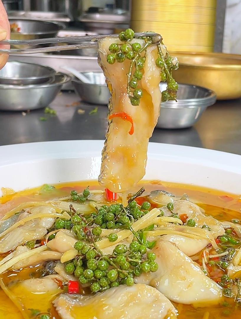 《鲜椒仔姜鱼片》