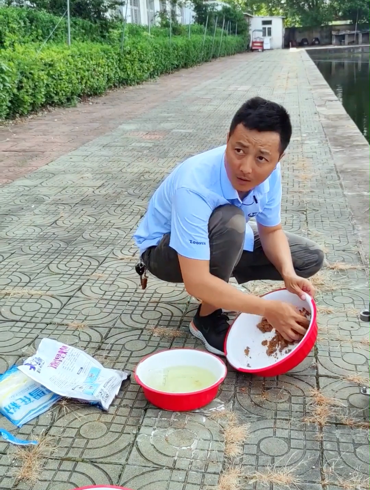 鱼竿卡节了千万不能着急,一个方法教你解决