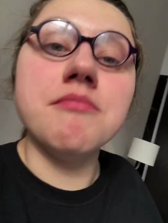 俄罗斯洋媳妇的下午茶,数字还能做成甜品,这表情看样不好吃