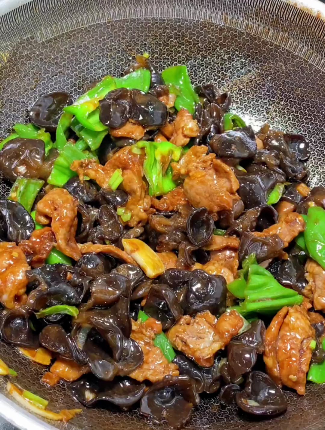木耳炒肉,超级下饭