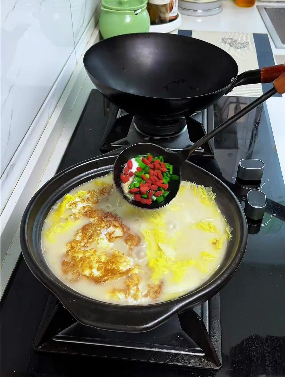 春天正是孩子长高的黄金时期,我都会经常给女儿做这个鱼汤喝