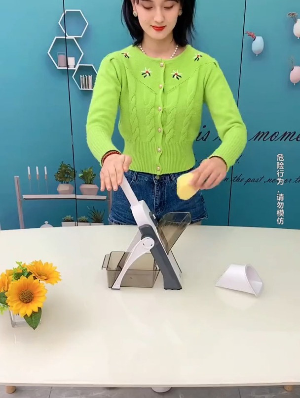 义乌一大姐发明的“切菜神器”太好用了,轻松切出各种形状