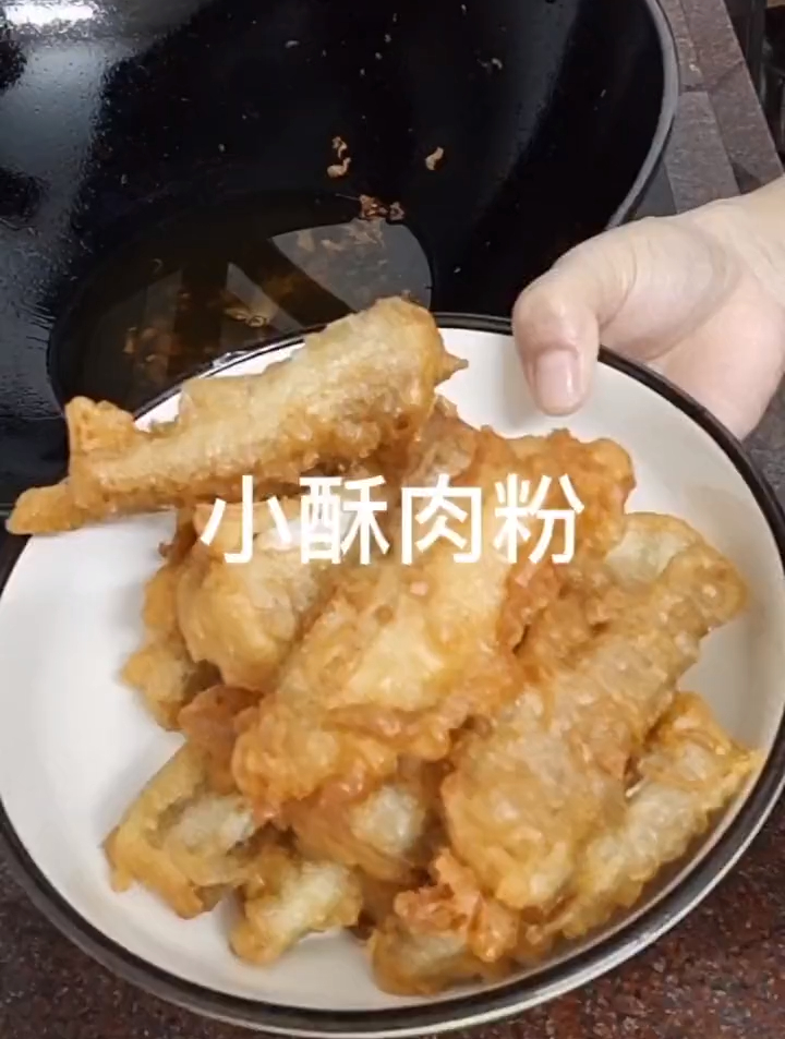 炸鱼块裹淀粉还是面粉,教你简单又家常的做法,酥脆金黄太好吃了