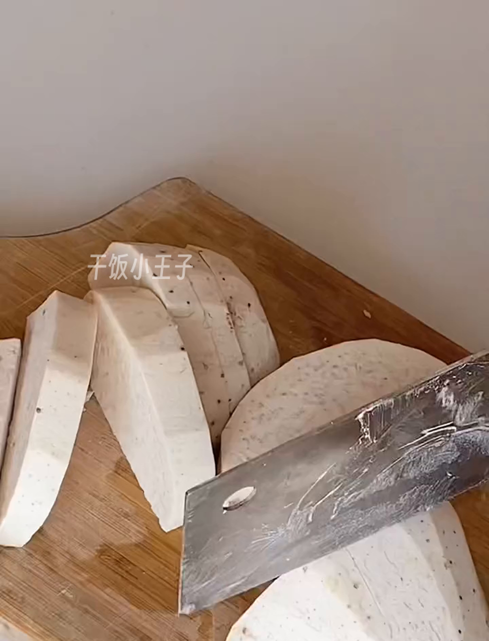 这小蛋糕,浑身上下都是香芋味!