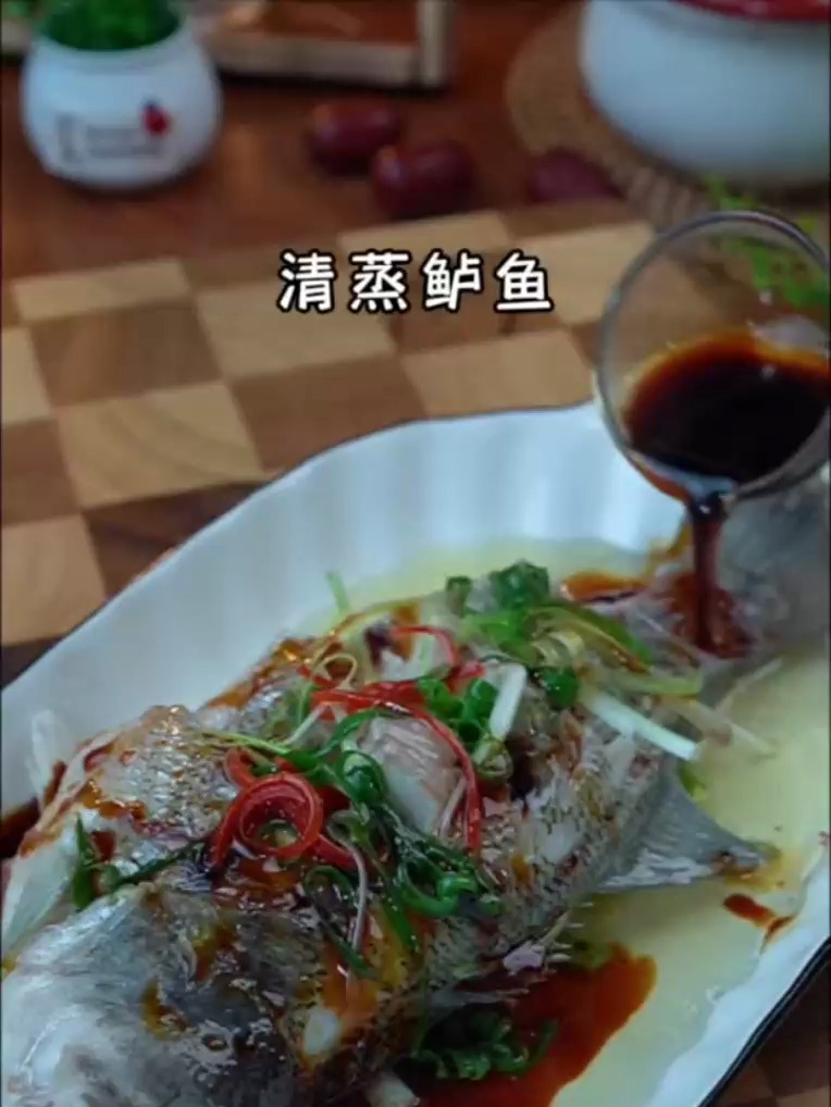 清蒸鲈鱼的详细做法学会年夜饭上露一手吧年夜饭菜单提前曝光了美