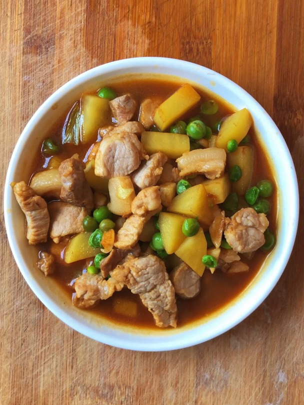 土豆红烧肉的做法,跟我这样做,简单又美味