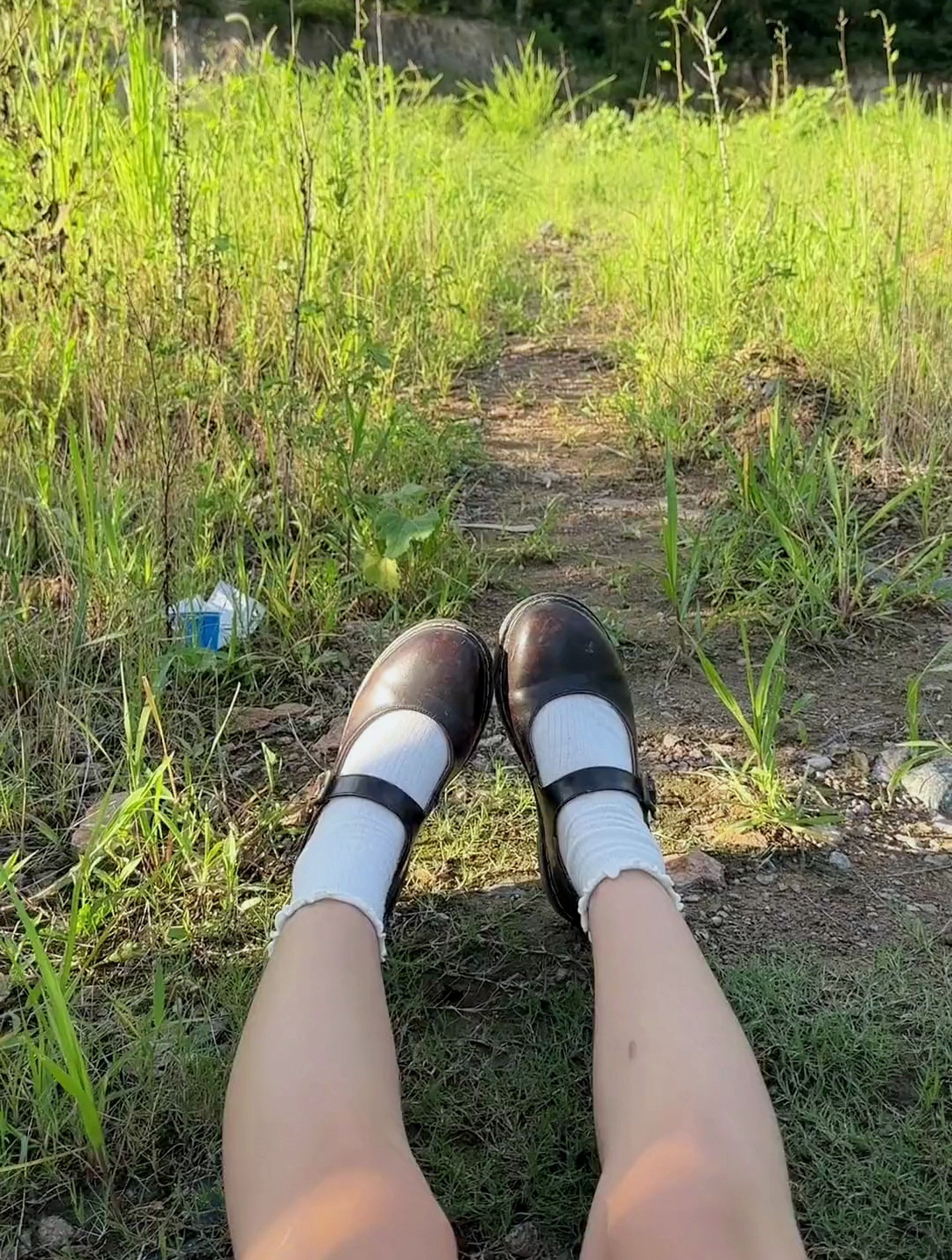 野外收到粉丝寄来的快递,不得不说这个汉中热米皮真好吃。美食