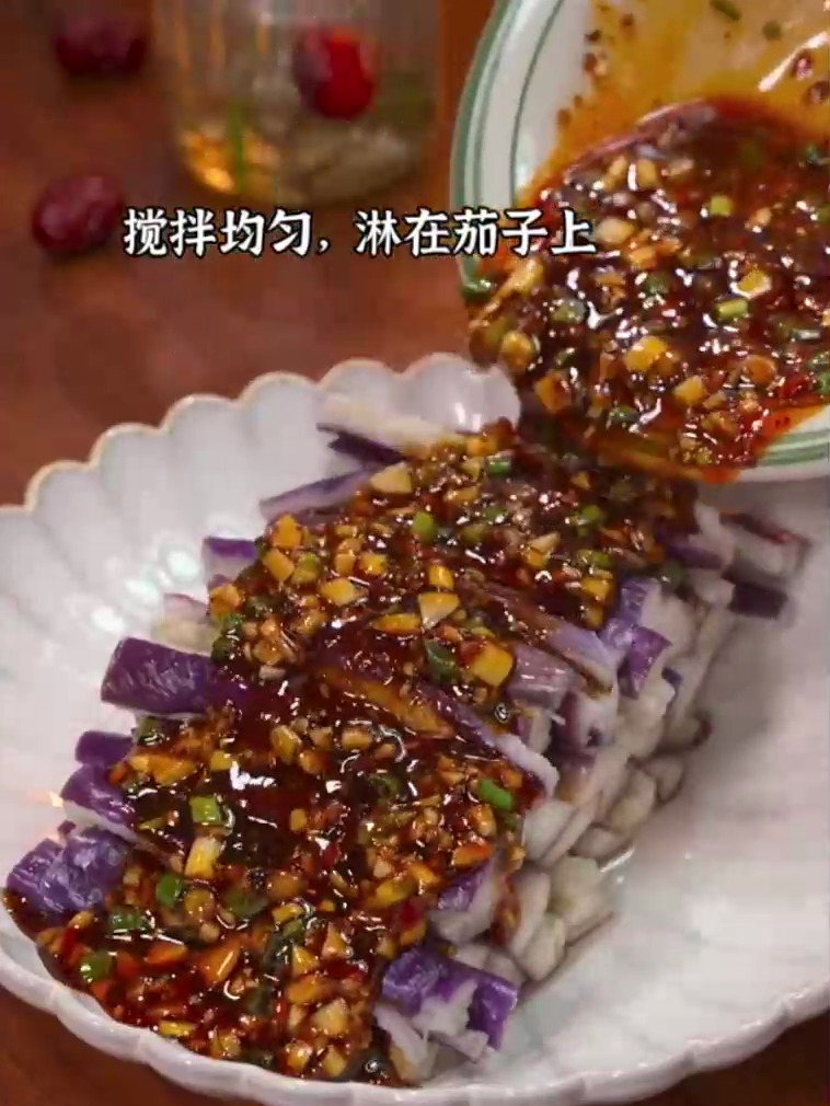 这是我家餐桌上,出镜最多的素菜,一周吃次的不腻凉拌菜