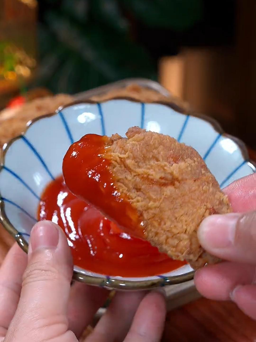 孩子想吃肯德鸭的炸鸡翅,作为一个合格的妈妈是坚决不会叫外卖的