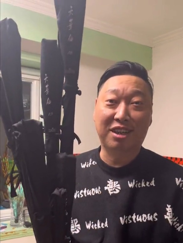 鱼竿不光钓鱼用,装饰一下墙面也是不错的钓鱼黑坑