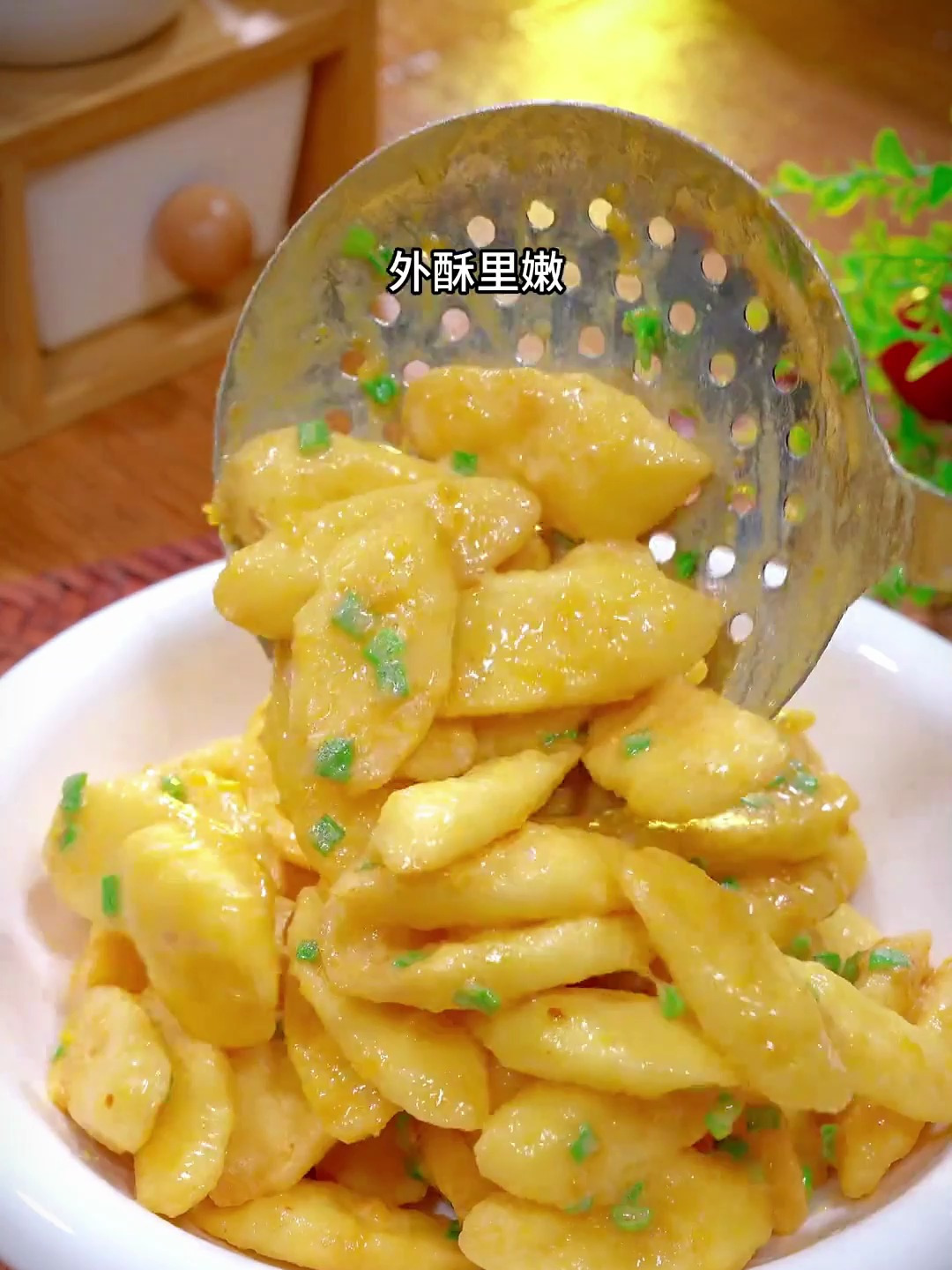 咸蛋黄焗山药,外酥里嫩