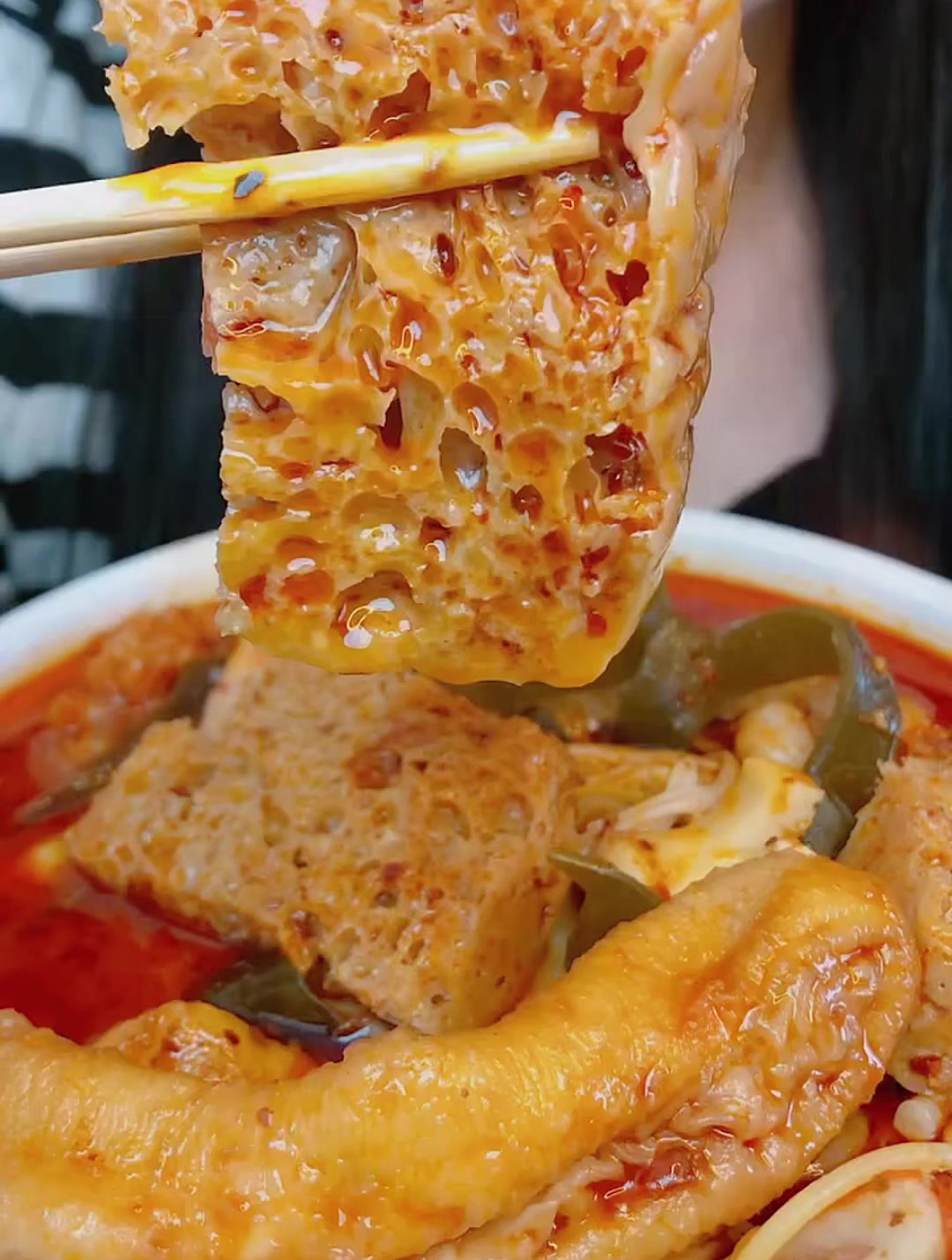 杨国福麻辣烫,吸汁大面筋好好吃呀