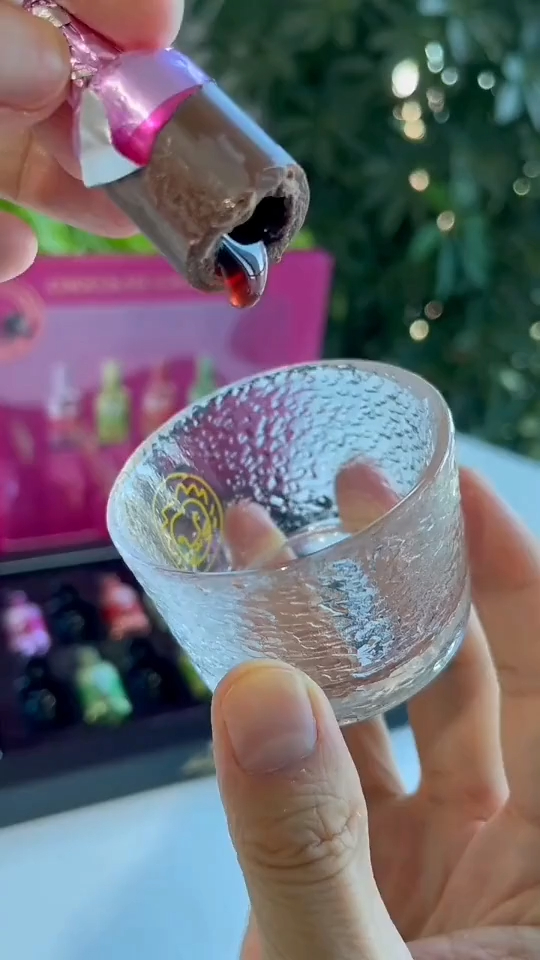 把鸡尾酒灌入巧克力!一款真正适合女生的酒心巧克力