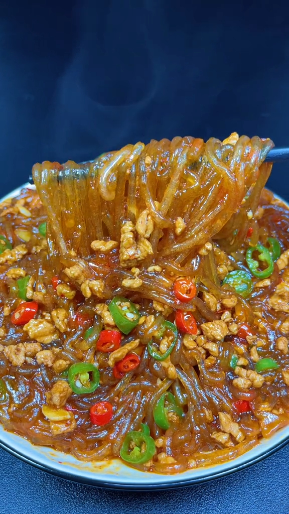 肉末炒粉条这样做真的可好吃了