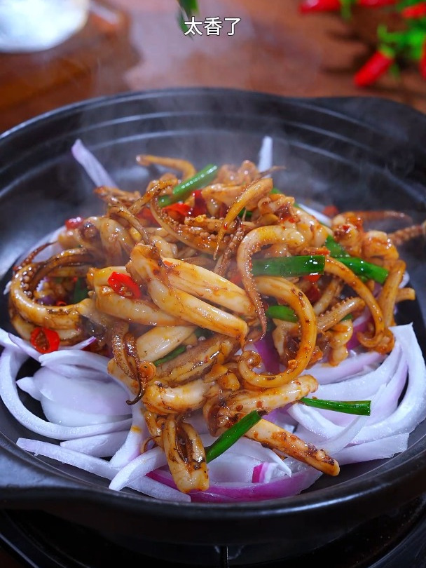 过节想吃干锅鱿鱼须你就像我这样做,做法简单干香四益