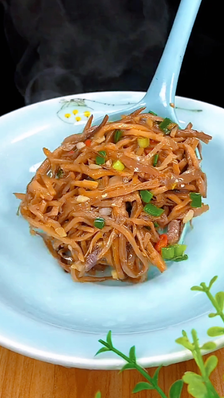 烟笋炒腊肉,你试试这样做真的超好吃,舌尖上的美味