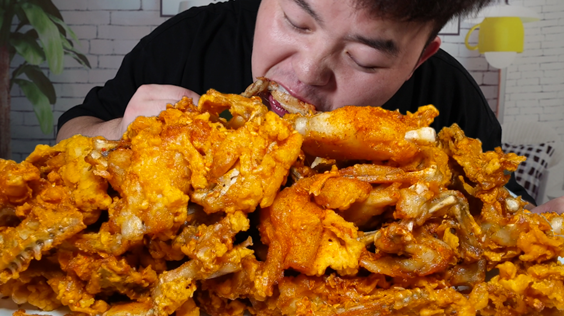 一次做3斤香酥牛蛙,配上冰镇可乐,皮脆肉嫩真过瘾