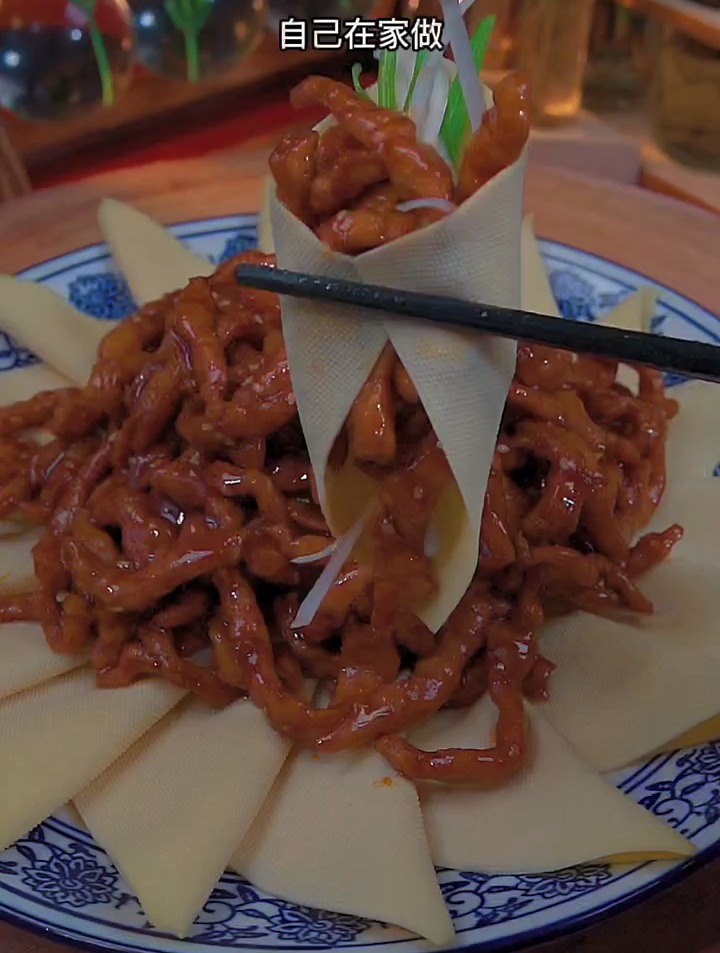 京酱肉丝在家里这样做简单方便特别的好吃